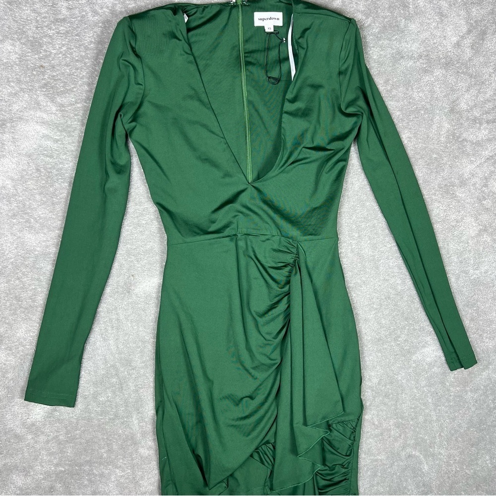 REVOLVE Dress Womens XS Superdown Martyna Deep V Emerald Classy Party Night Out - Picture 2 of 12